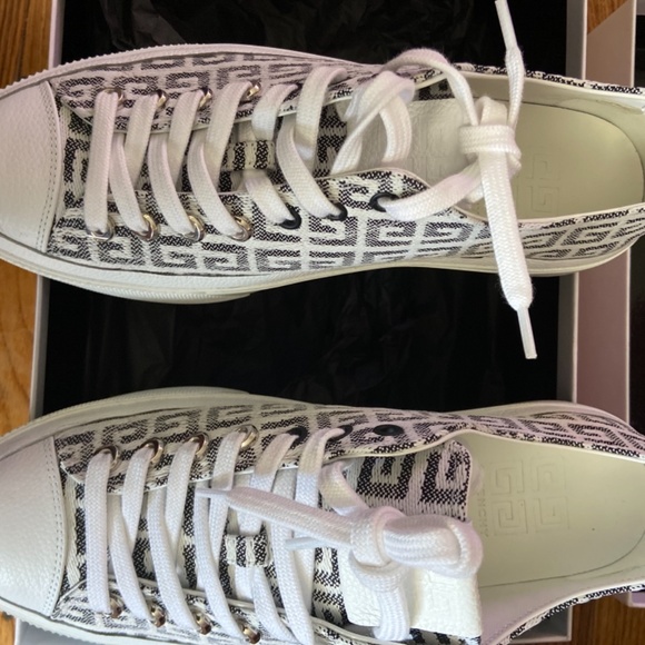 Givenchy City Low Sneaker